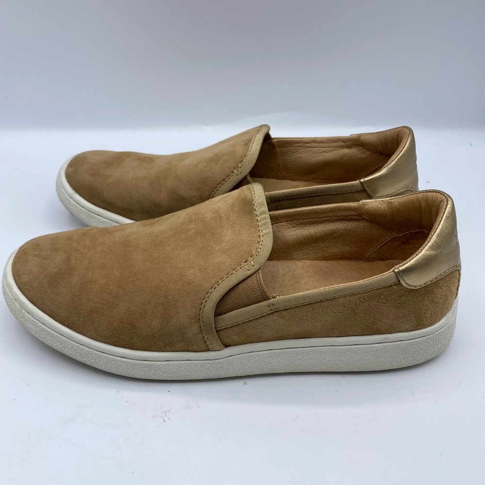 Ugg Suede Slip On - Picture 3 of 7